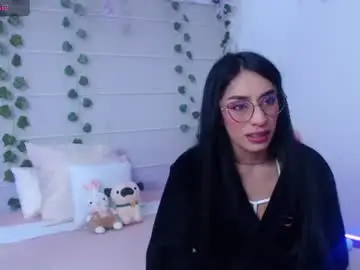 Chaturbate Live Sex Cam of lucy_joi