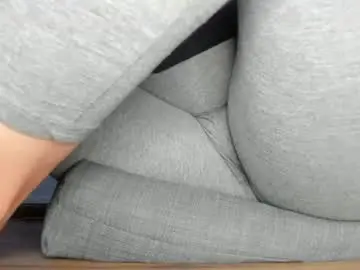 Chaturbate Watch Live Sex Cams of wet_pants2022