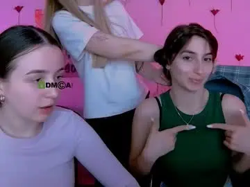 Chaturbate Live Sex Cam of _mila_fire