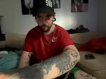 Chaturbate Best live sex cam show of tat_daddy93