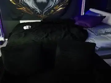 Chaturbate Live Sex Cam of dcrush76