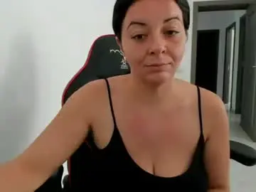 Chaturbate Free Porn Cam of amiraisa
