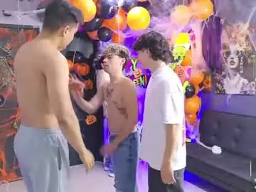Chaturbate Live Sex Cam of masters_sexx