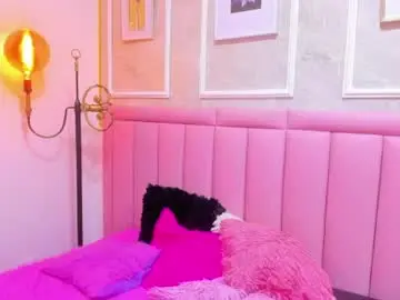 Chaturbate Live Sex Cam of velvet_giirll