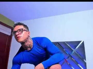 Chaturbate Live Sex Cam of arnold_fit_hot98