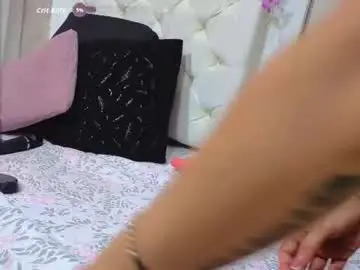 Chaturbate Adult Video Chat of evah_ferrer