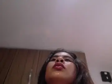 Chaturbate Live Sex Cam of iniyalaboni