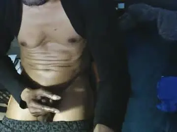 Chaturbate Free Live Porn of leeguy_hugedick