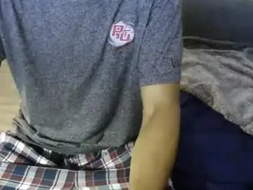 Chaturbate Free Porn Cam of leeguy_hugedick