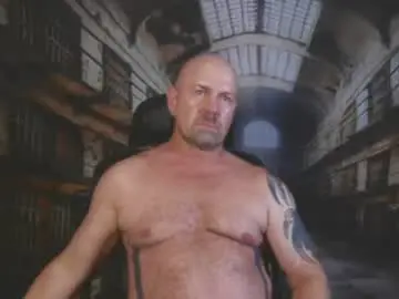 Chaturbate Live Sex of manlyprisonguy2