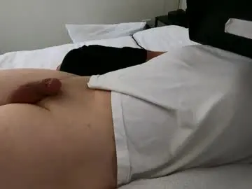 Chaturbate Adult Webcam of hugecumshots1