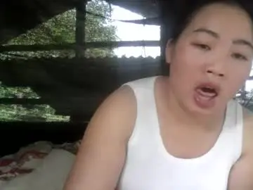 Chaturbate Live Sex Cam of lonna_baby