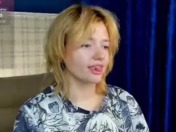 Chaturbate Nude Webcam of lunaa_bee