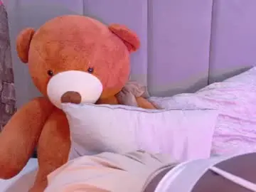Chaturbate Live Sex Cam of maya_dolll