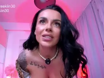 Chaturbate Best live sex cam show of iammazeekiin30