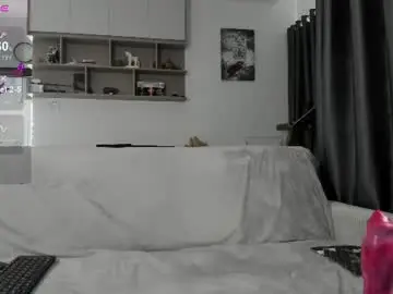 Chaturbate Free Porn Cam of silverfoxxxxy