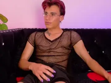 Chaturbate Sex Chat of andy_dluxe