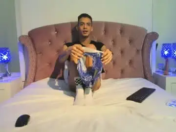 Chaturbate Live Sex of axelcollin