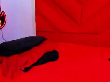 Chaturbate Live Sex Cam of chris18red