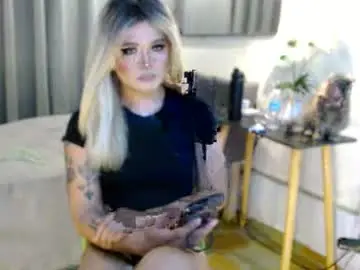 Chaturbate Nude Webcam of katykiat