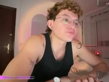Chaturbate Live Sex of anddres_boss