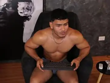 Chaturbate Live Sex Cam of andrewcollen