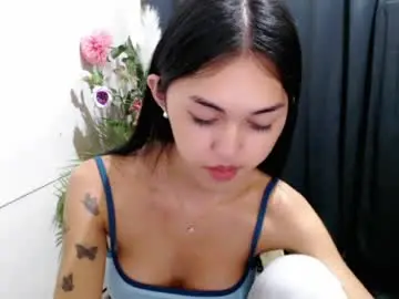 Chaturbate Live Sex Cam of ellamiller69