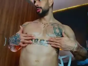 Chaturbate Live Sex Cam of massimo_visconti