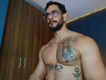 Chaturbate Live Sex Cam of massimo_visconti