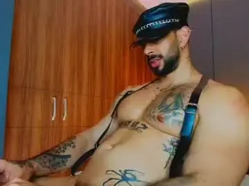 Chaturbate Live Sex Cam of massimo_visconti