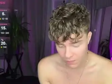 Chaturbate Adult Webcam of holy_eggs_00