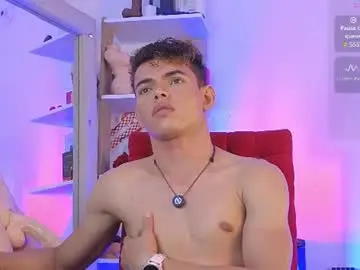 Chaturbate Adult Video Chat of nijinsky_latinboy