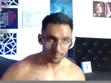 Chaturbate Sex Chat of romanpearce_