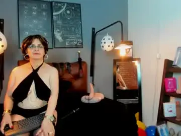 Chaturbate Nude Webcam of samantha_mature56
