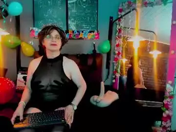 Chaturbate Nude Webcam of samantha_mature56