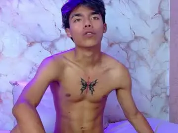 Chaturbate Best live sex cam show of chaewon19