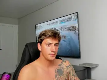 Chaturbate Live Sex Cam of krishort