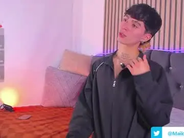 Chaturbate Free Live Porn of maiky_cooper01