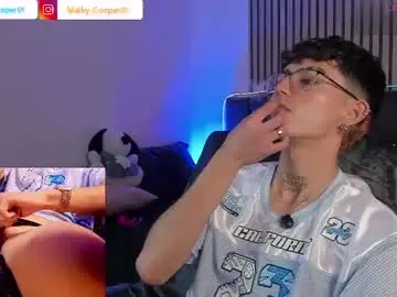Chaturbate Live Porn of maiky_cooper01