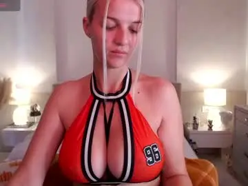 Chaturbate Live Sex Cam of smileyouarehere