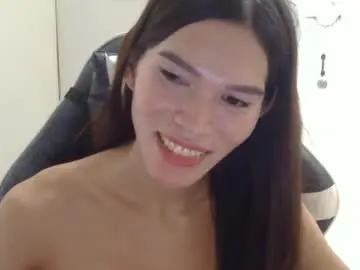 Chaturbate Adult Video Chat of urtrans_sheenlyn