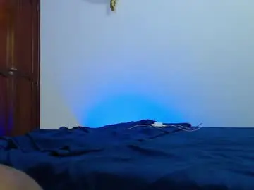Chaturbate Live Sex Cam of camilo_contre21