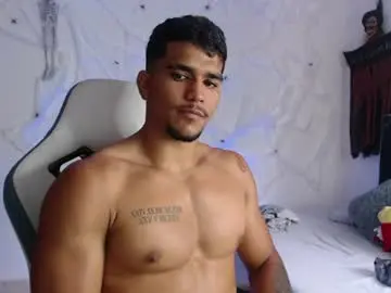 Chaturbate Live Sex Cam of camilo_contre21