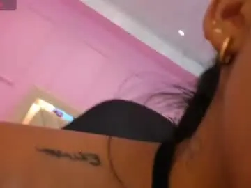 Chaturbate Live Sex of yara_shine1