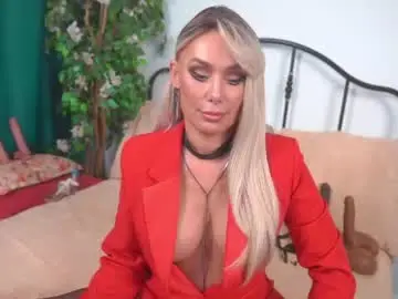 Chaturbate Watch Live Sex Cams of isadoradunkan