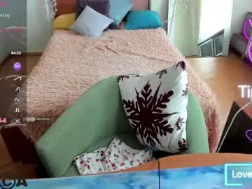 Chaturbate Live Sex Cam of lilyviolet7