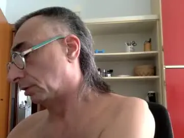 Chaturbate Adult Video Chat of massimoxsempre