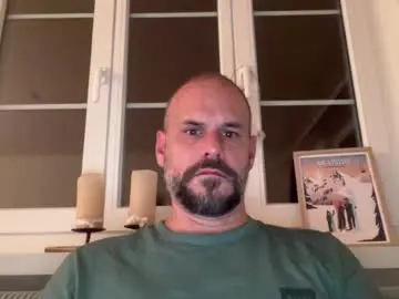 Chaturbate Live Porn of toebee13