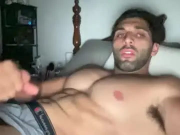 Chaturbate Nude Webcam of fitcurvyman4fun_69