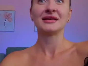 Chaturbate Free Live Porn of irisbloomm